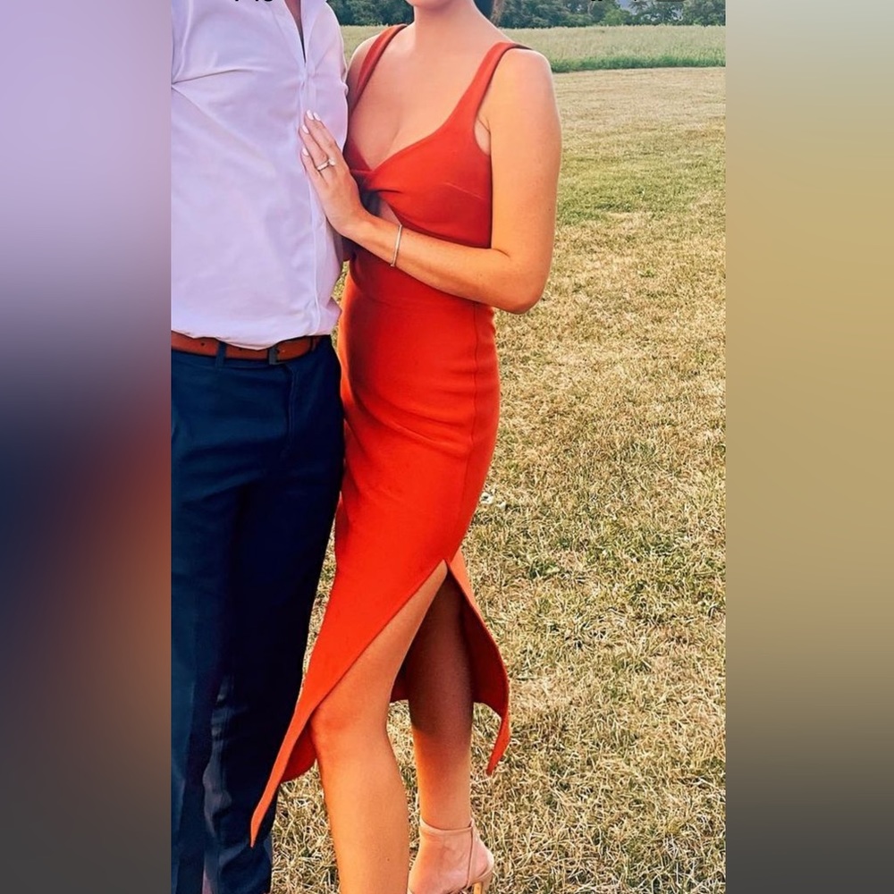 Joelle Midi Dress in Terracotta
BEC&BRIDGE
Color: Terracotta
Size: Aus 8/US 4